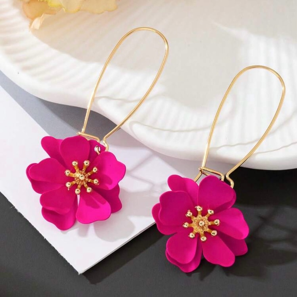 Elegant Fuchsia Flower Drop Earrings - Picture 4 of 5